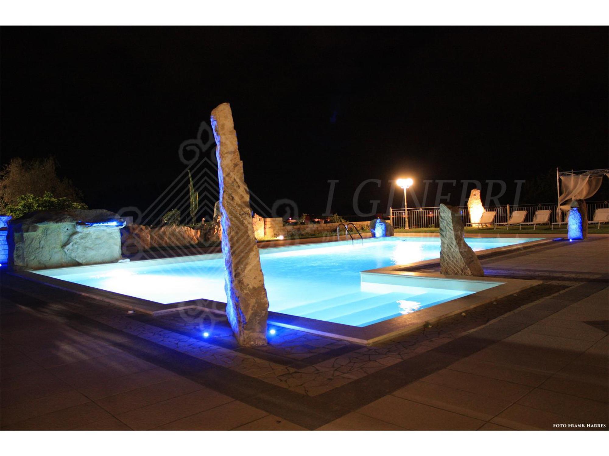 Hotel I Ginepri 콰르투치우 외부 사진